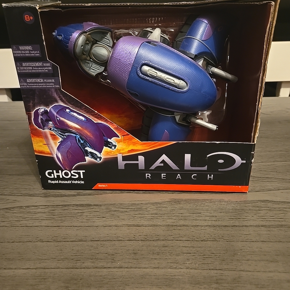 Halo Reach Ghost Vehicle in Purple and Gray